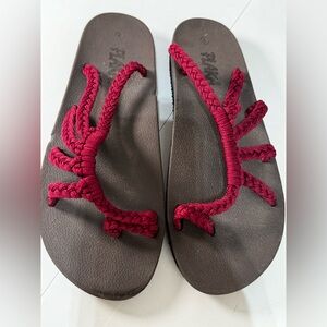 Plaka Womens Relief Sandals With Arch Support Size‎ 9 Flip Flops Slide On Maroon